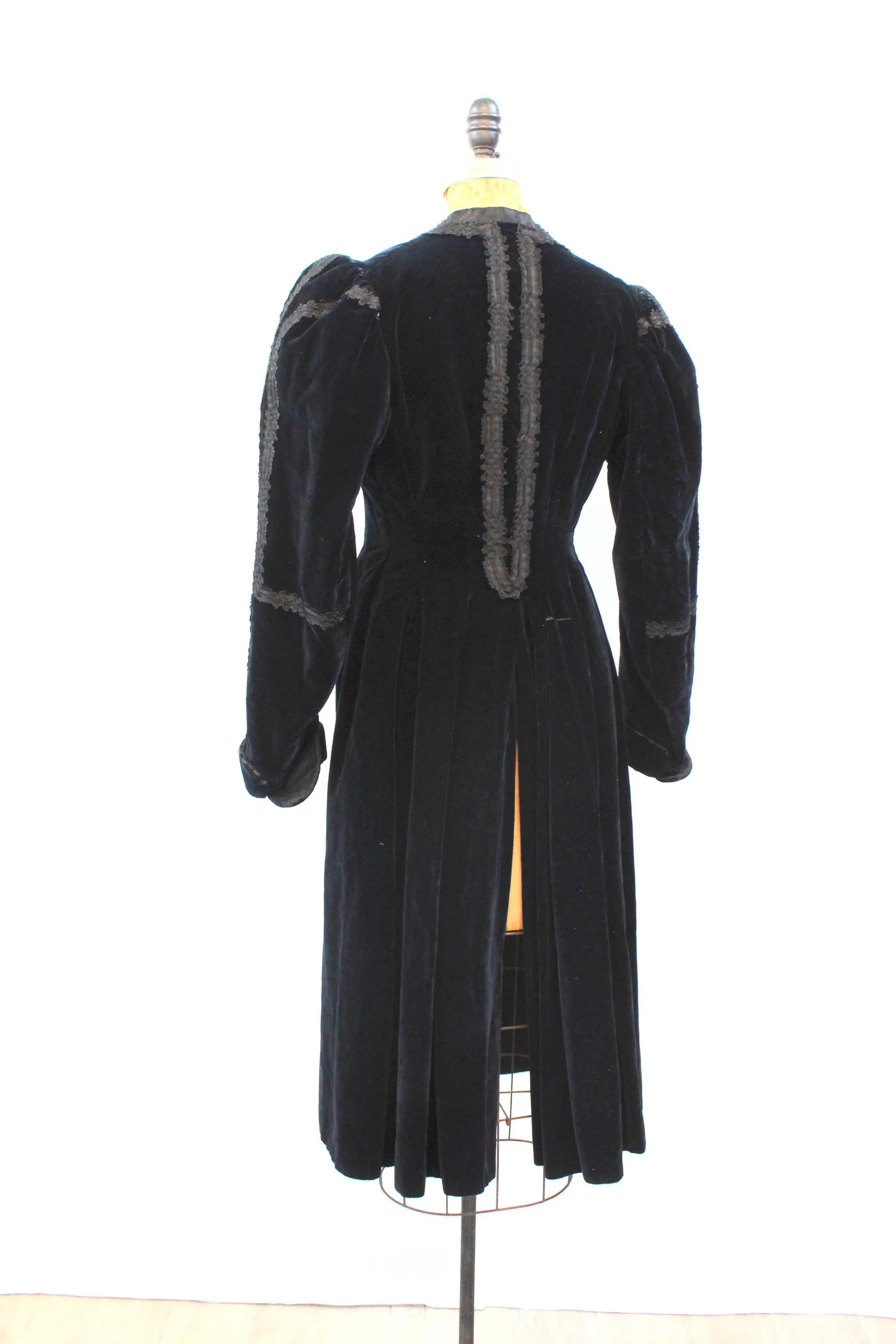 1910 EDWARDIAN velvet TUXEDO COAT small | new fall winter