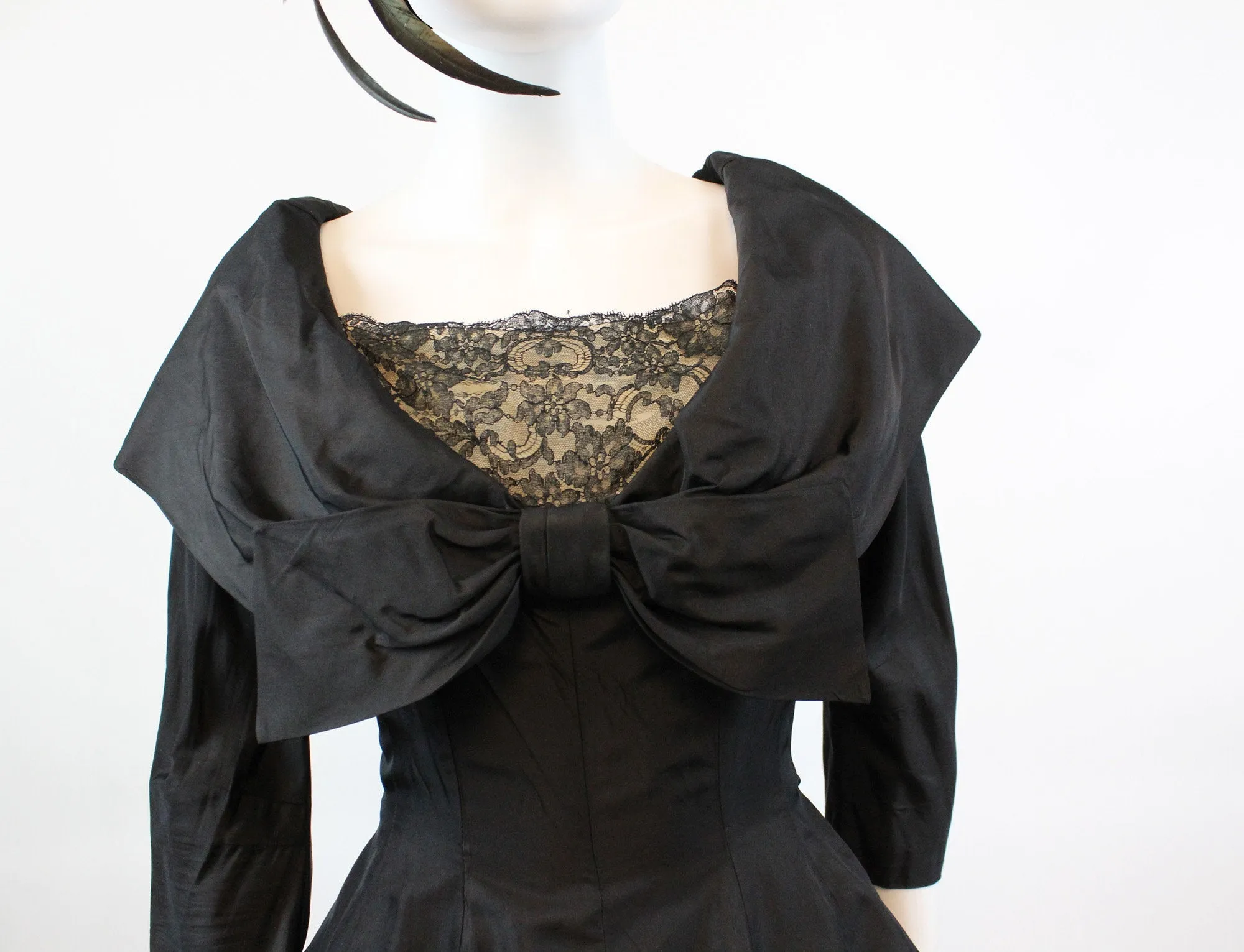1950s silk COUTURE lace cape collar dress small | new winter