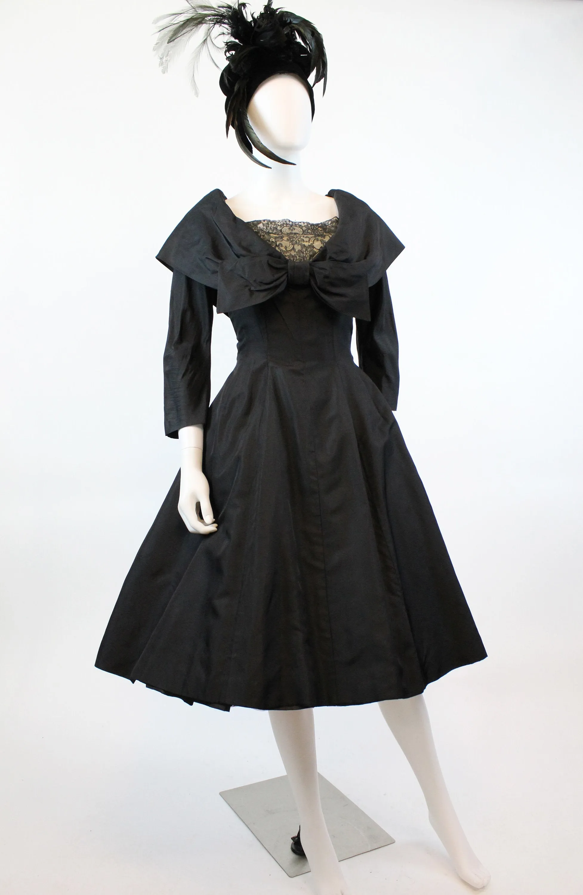 1950s silk COUTURE lace cape collar dress small | new winter