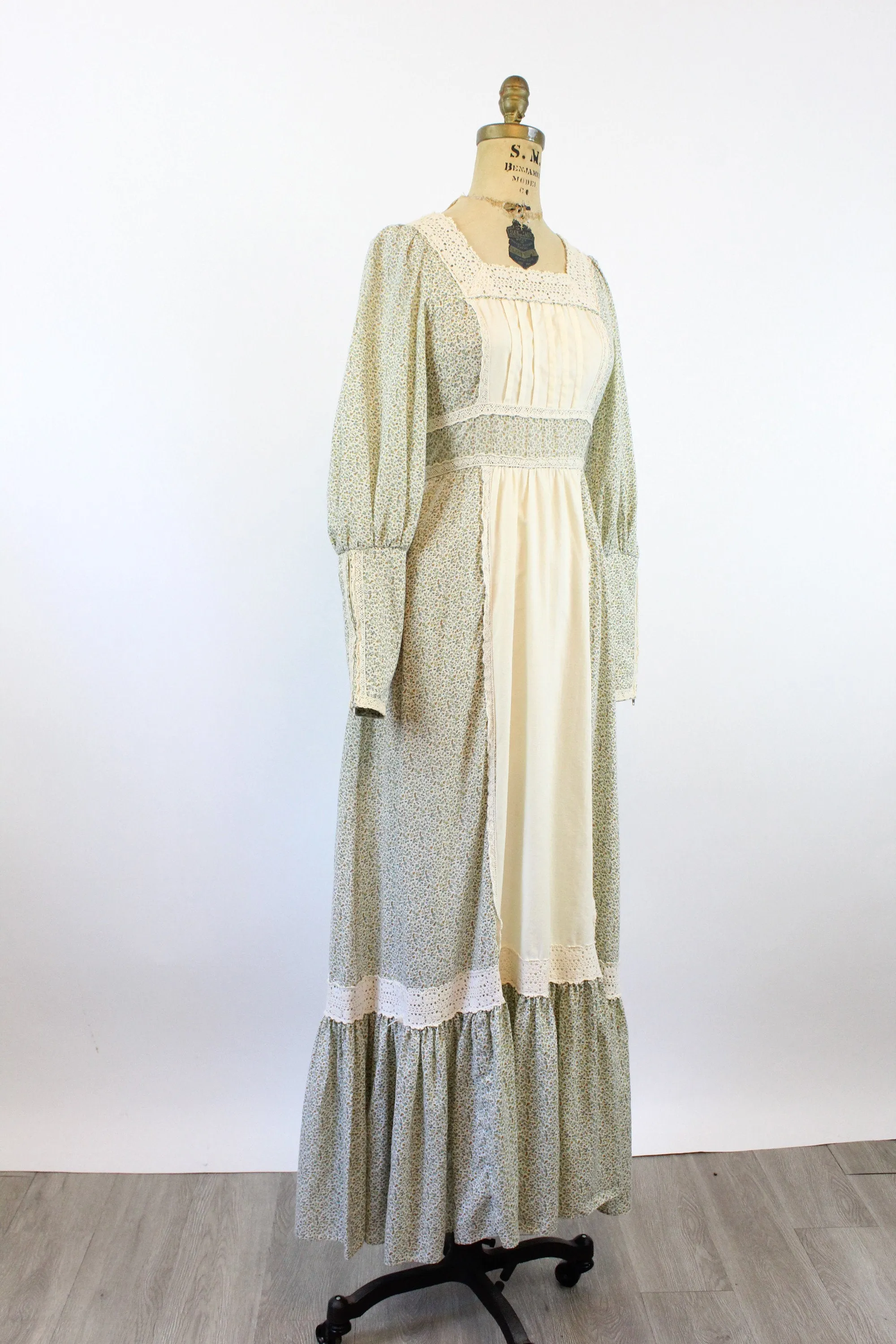 1970s GUNNE SAX cotton FLORAL maxi dress xs  | new spring