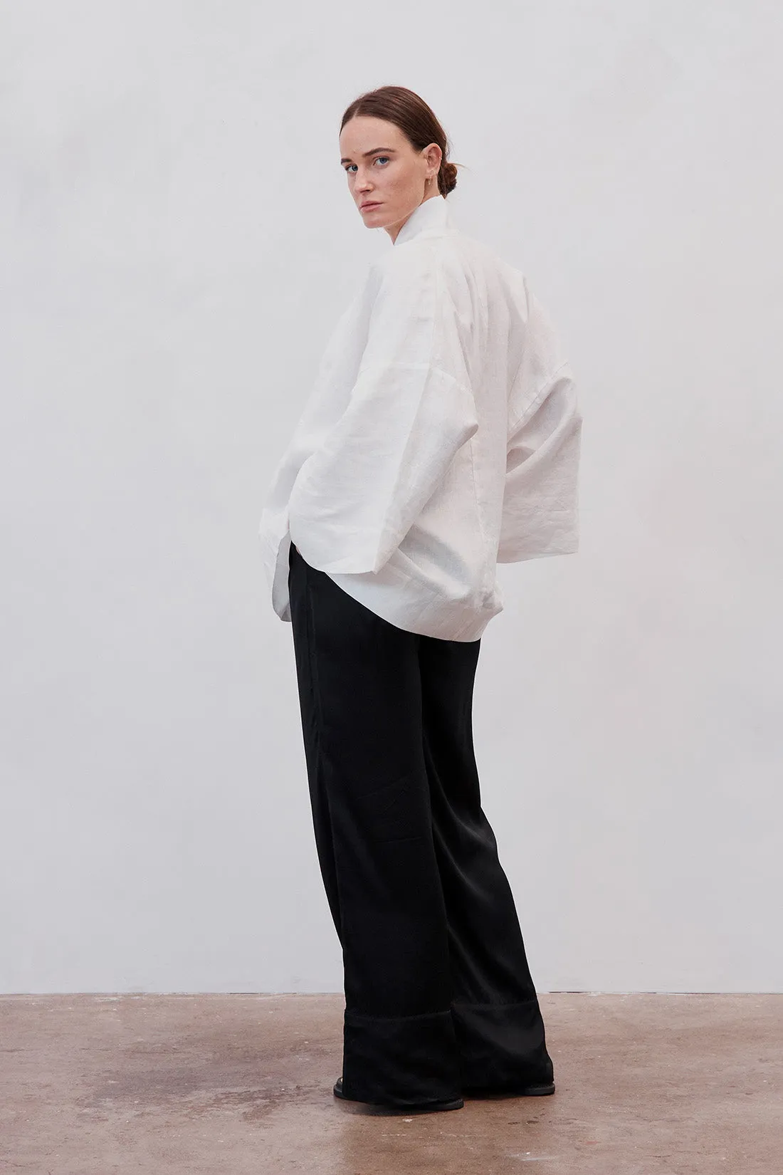 Anya Linen Kimono White