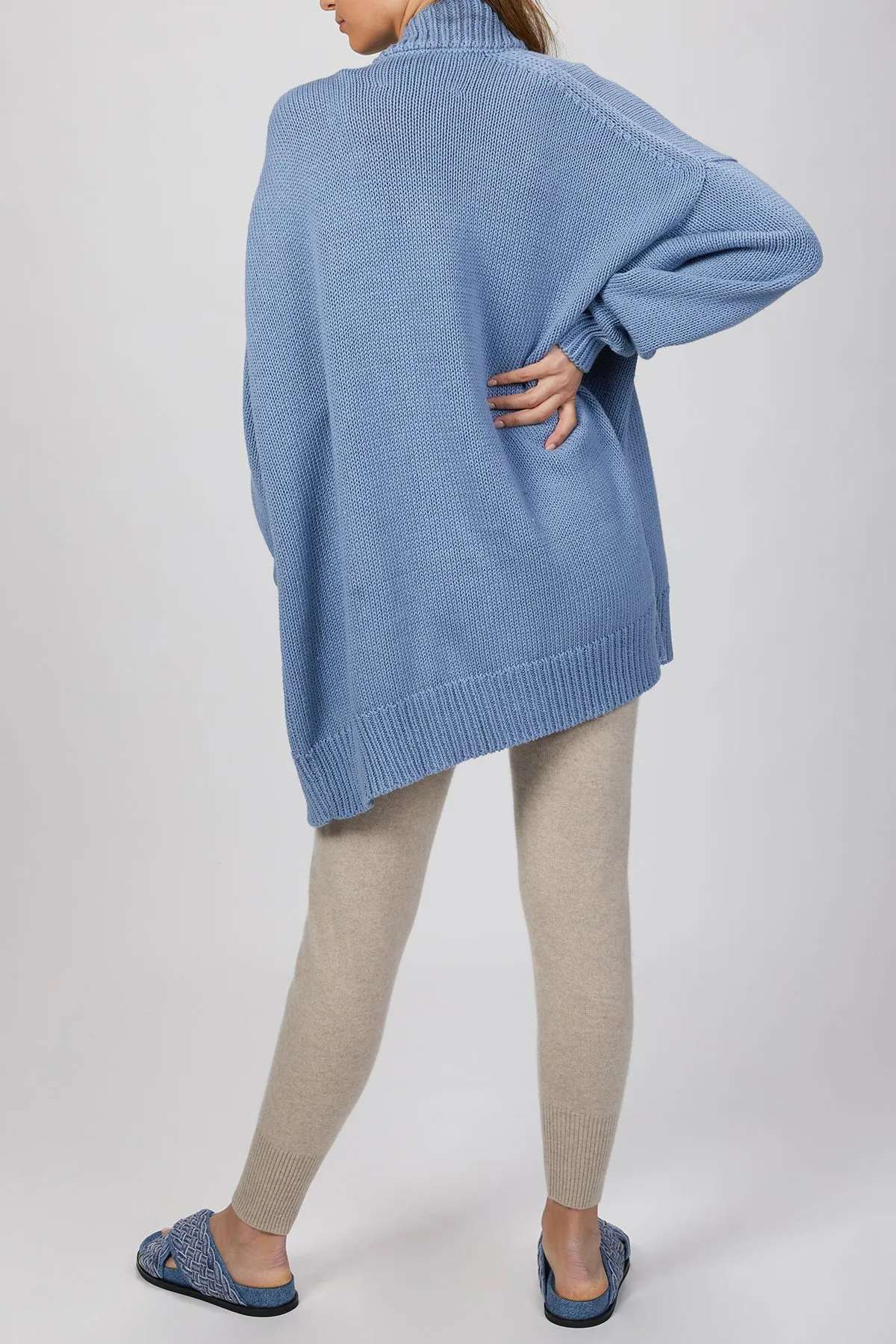 CHUNKY V-NECK CARDIGAN