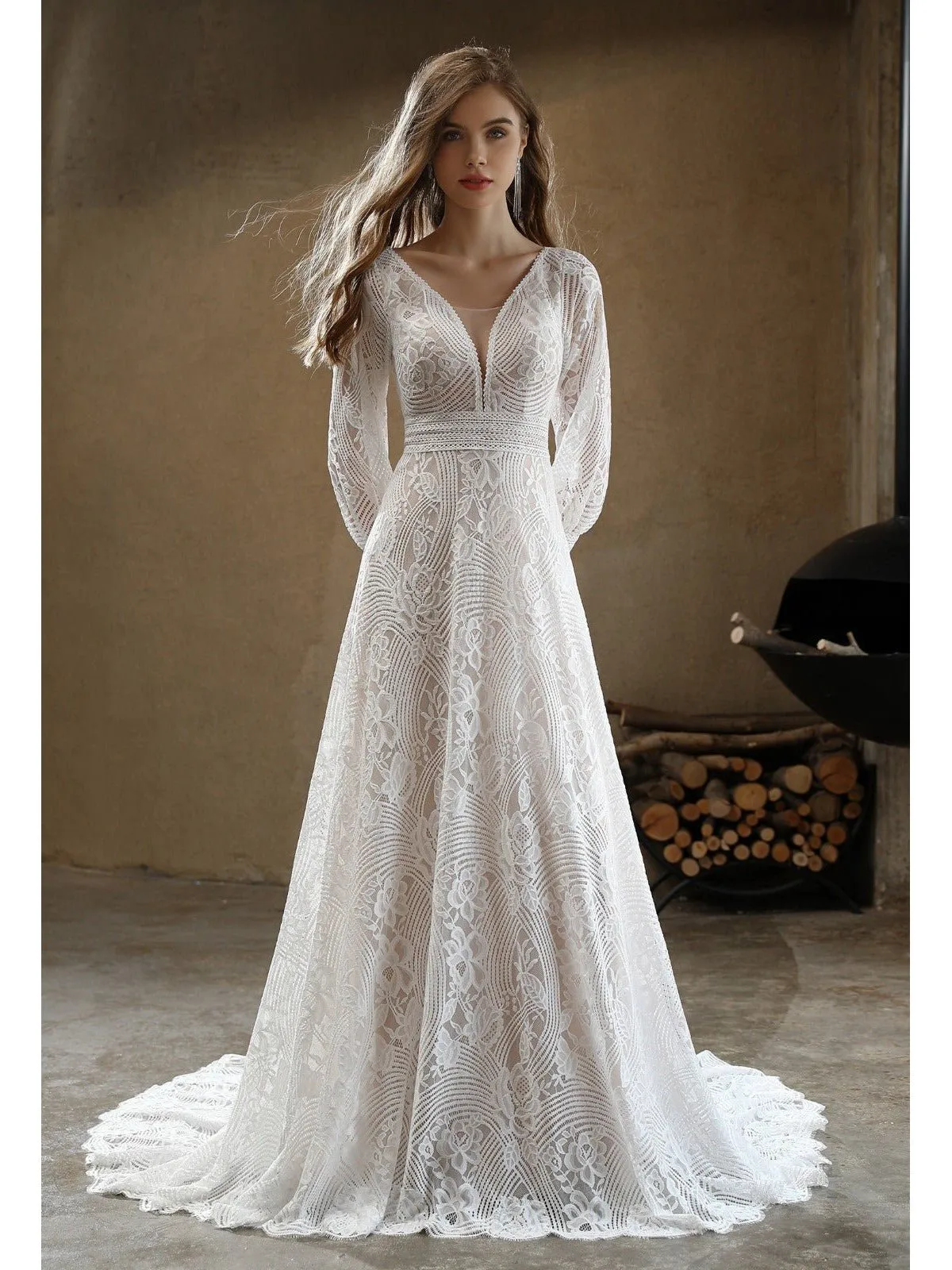 Cyndee Boho Sleeved Wedding Dress in Ivory/Nude Express NZ wide