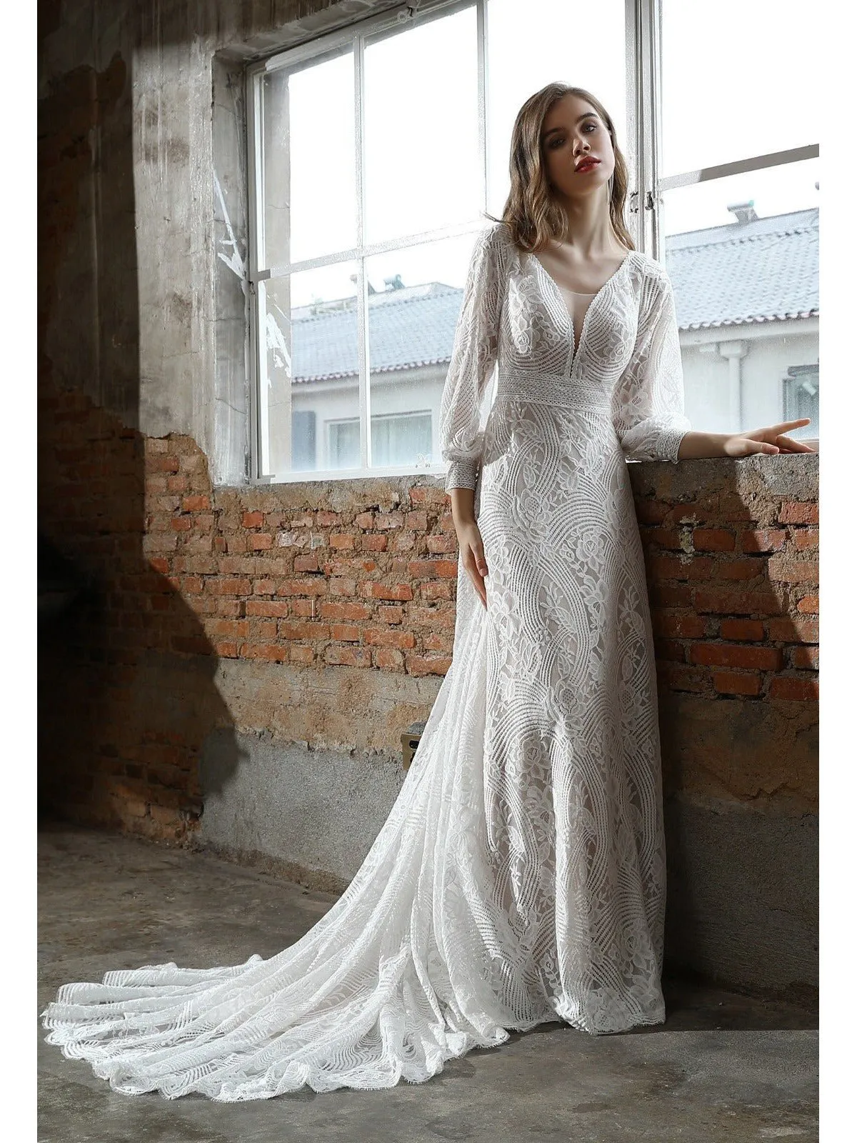 Cyndee Boho Sleeved Wedding Dress in Ivory/Nude Express NZ wide