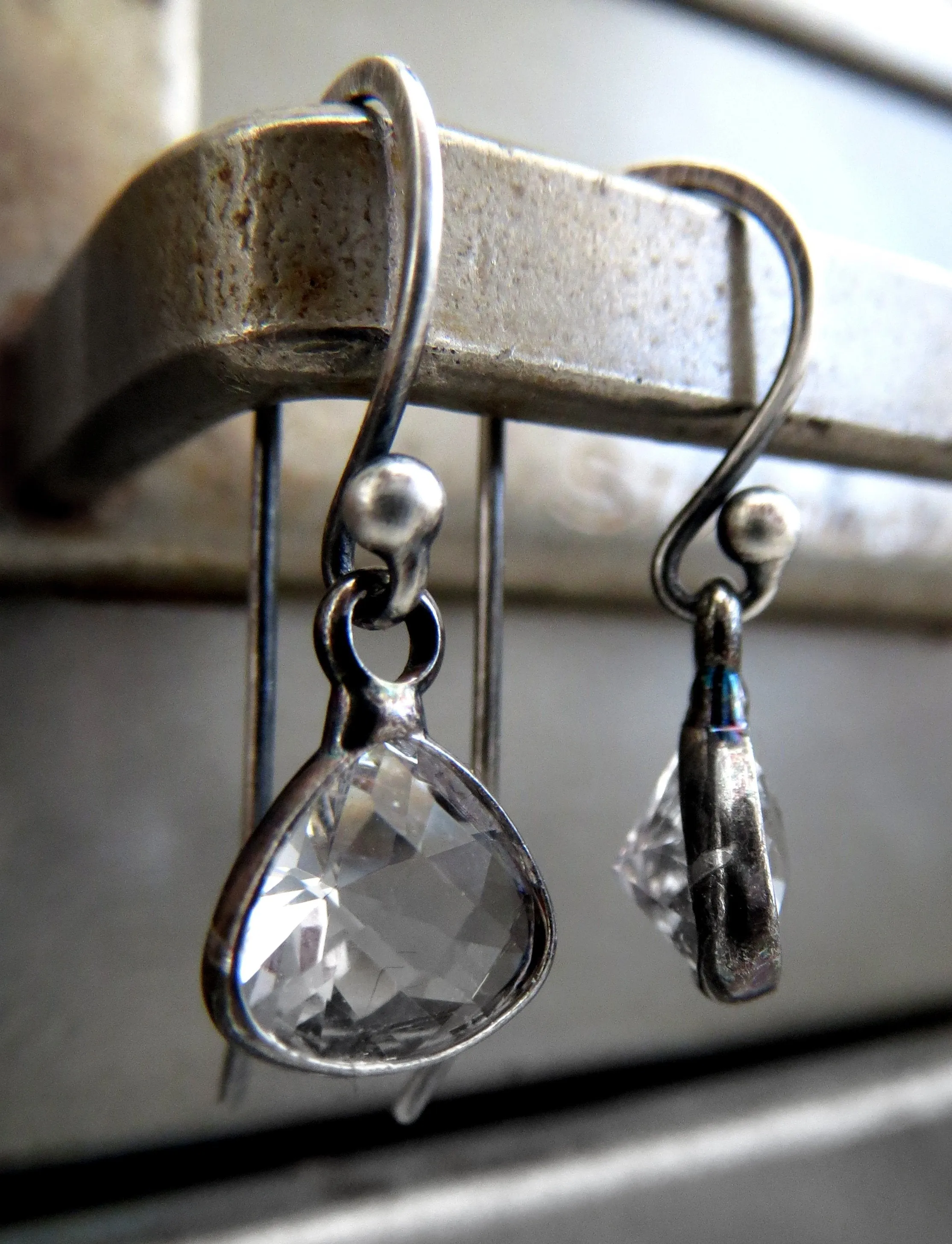 DEMURE - Tiny Clear Glass Faceted Teardrop Earrings