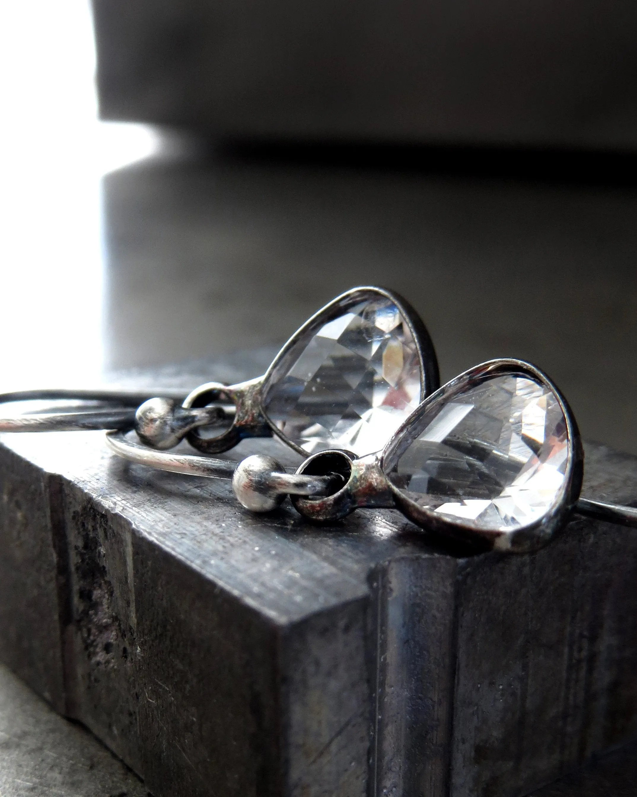 DEMURE - Tiny Clear Glass Faceted Teardrop Earrings