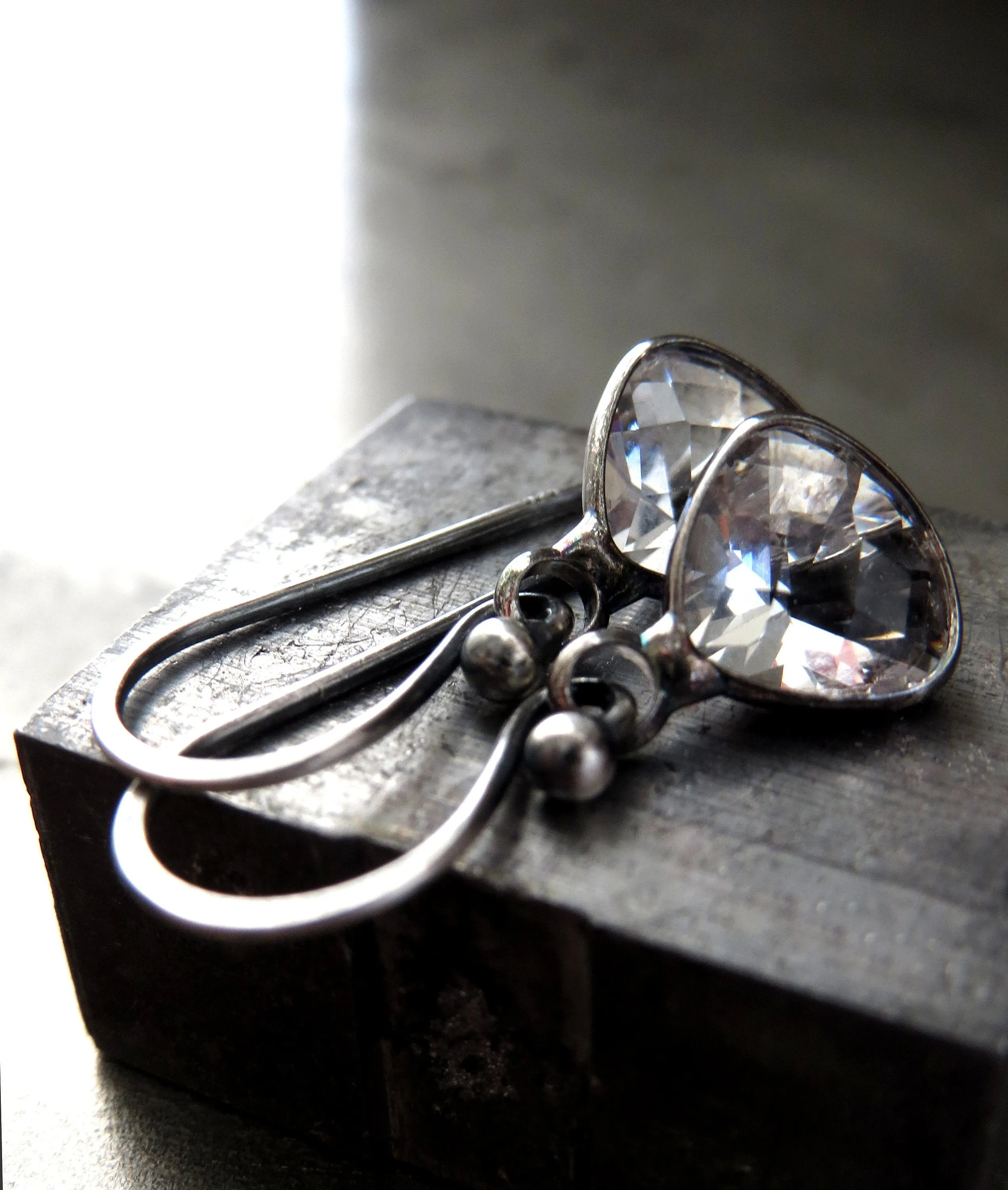 DEMURE - Tiny Clear Glass Faceted Teardrop Earrings