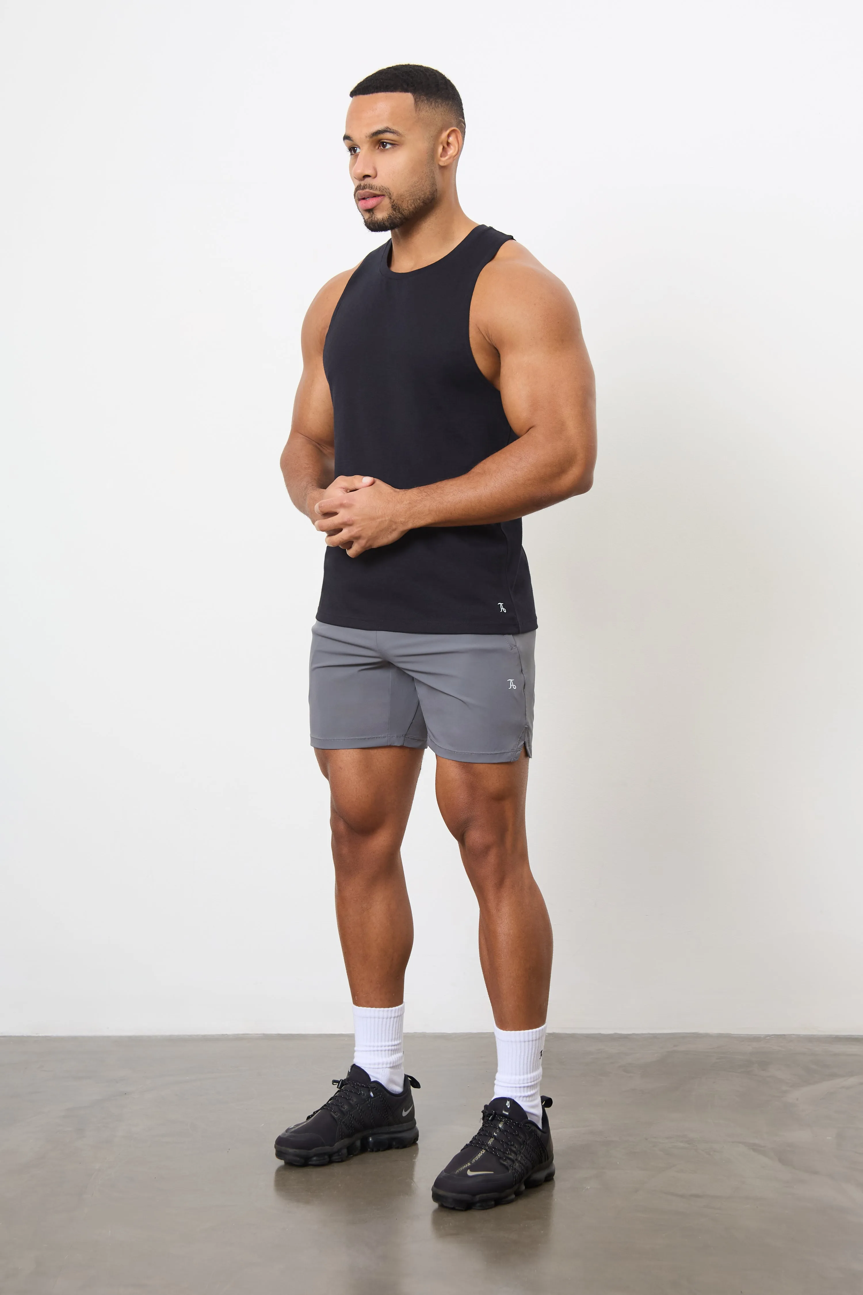 Essential Training Vest in Black