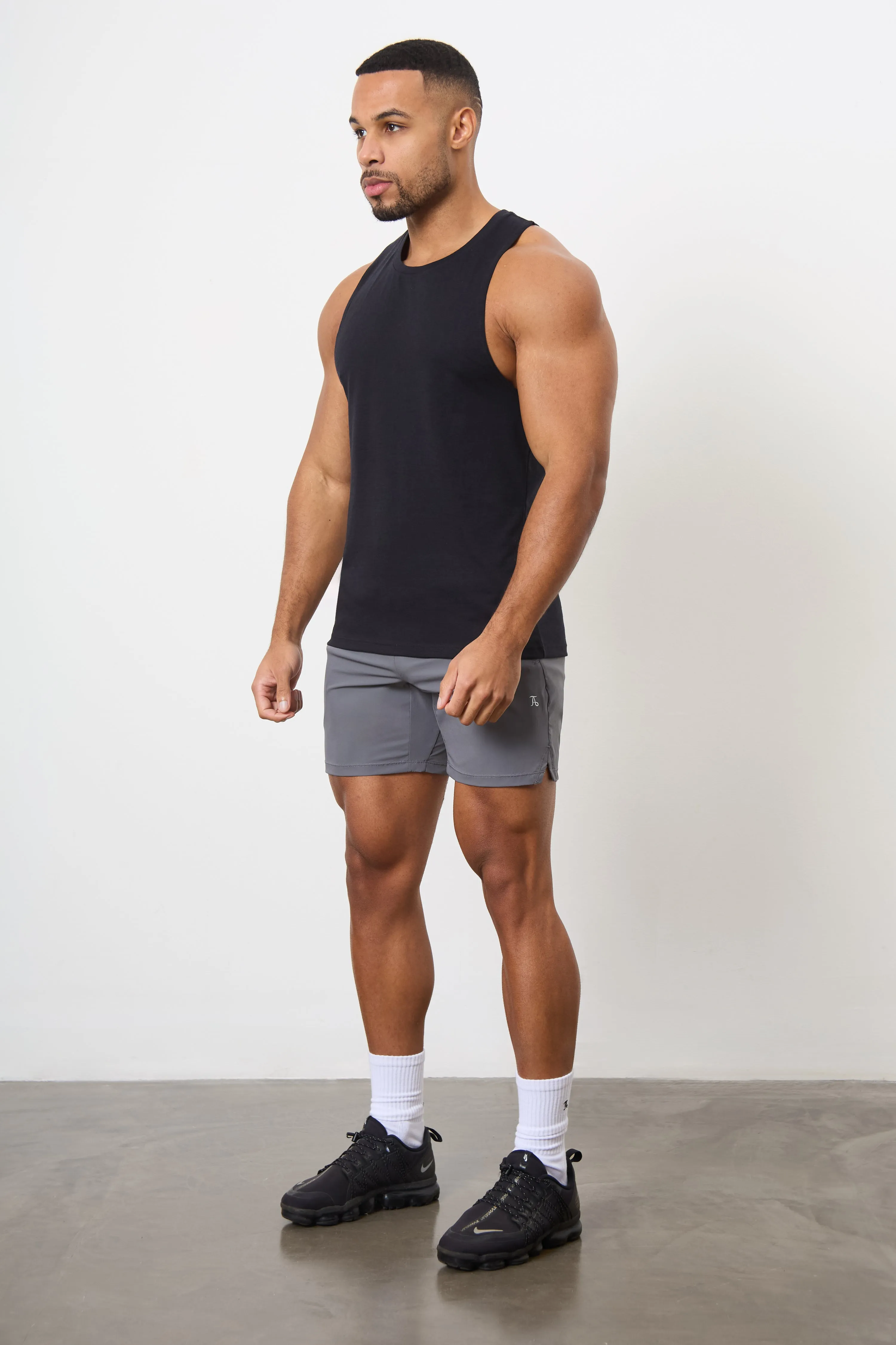 Essential Training Vest in Black