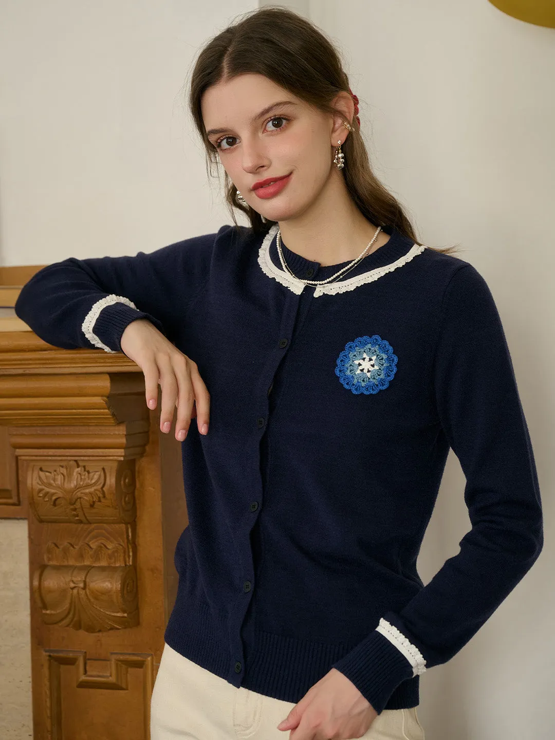 【Final Sale】Faye Women's Embroidered Color-Block Round Neck Cardigan