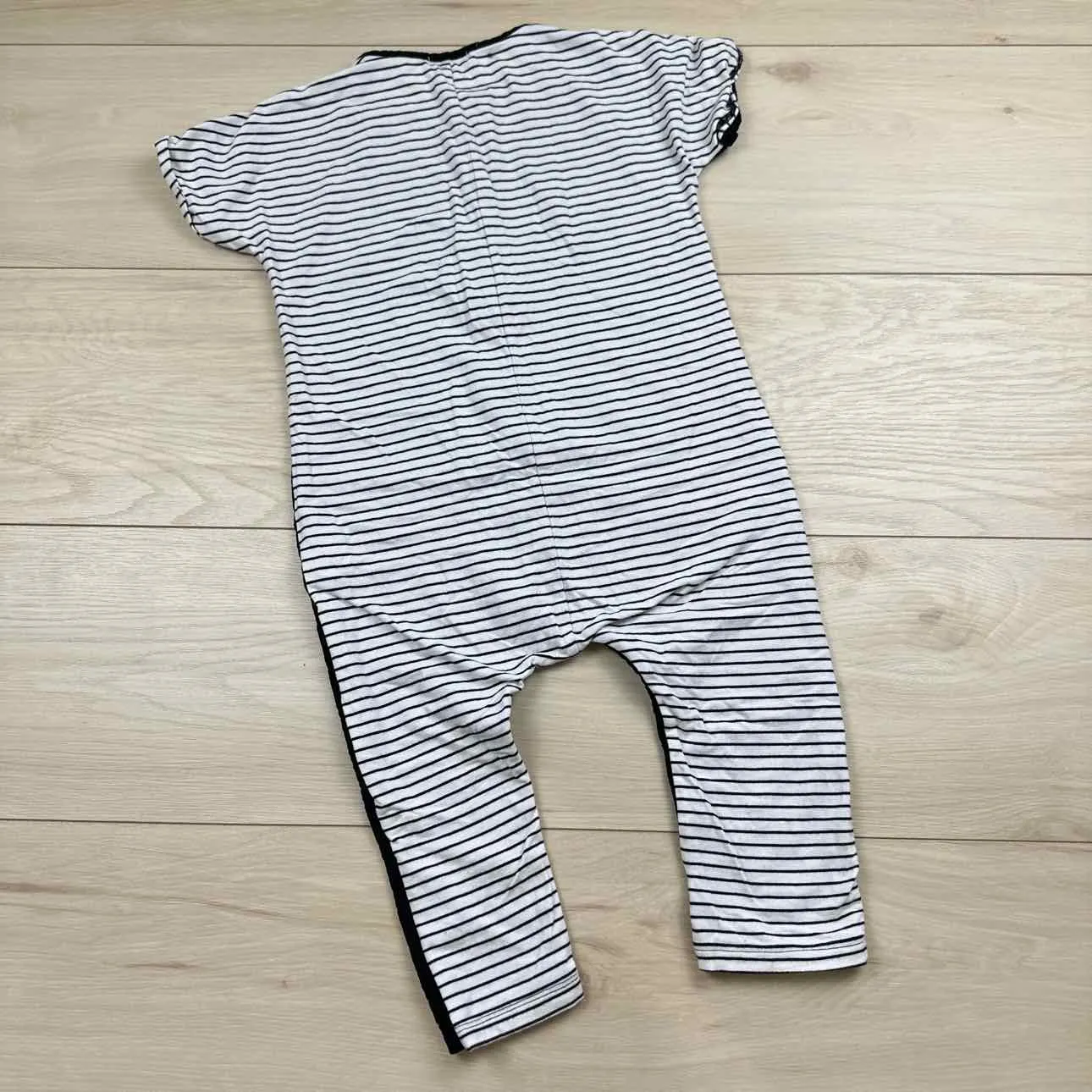 Greige. JUMPER