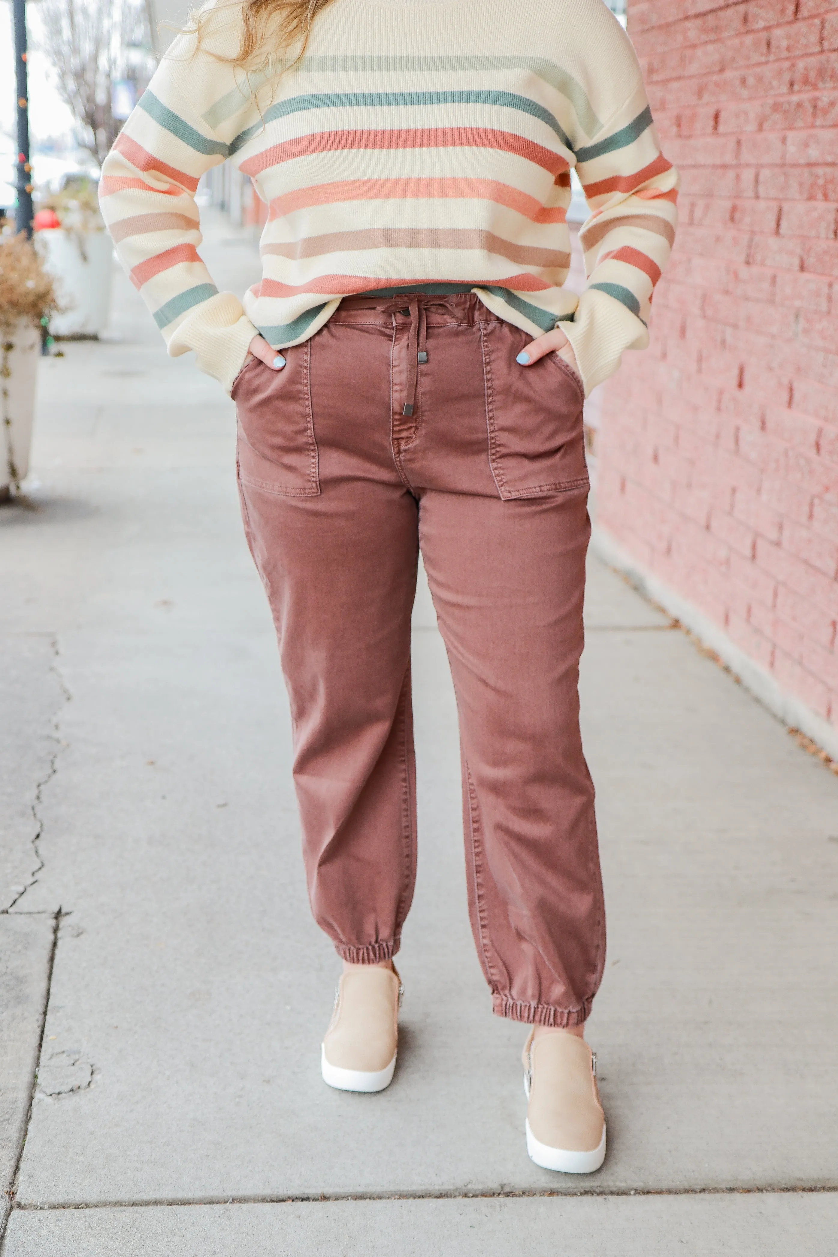 High Rise Cropped Jogger