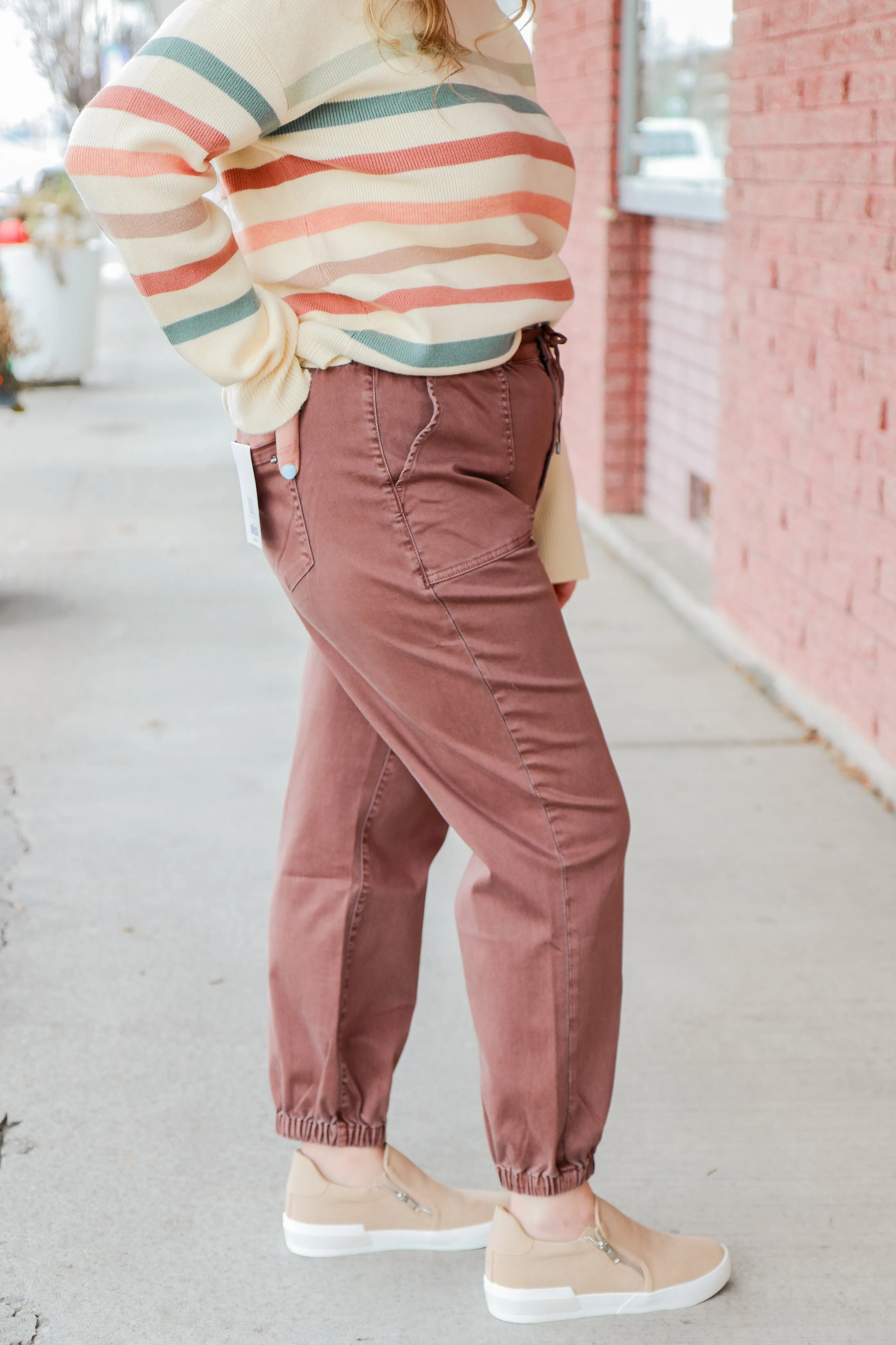 High Rise Cropped Jogger