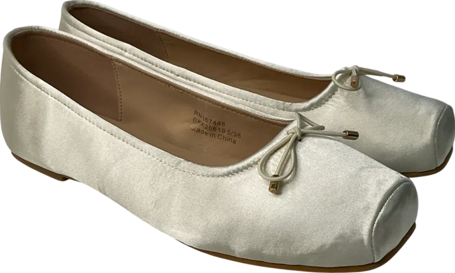Karen Millen Cream Square Toe Satin Ballerina UK 5 EU 38 👠