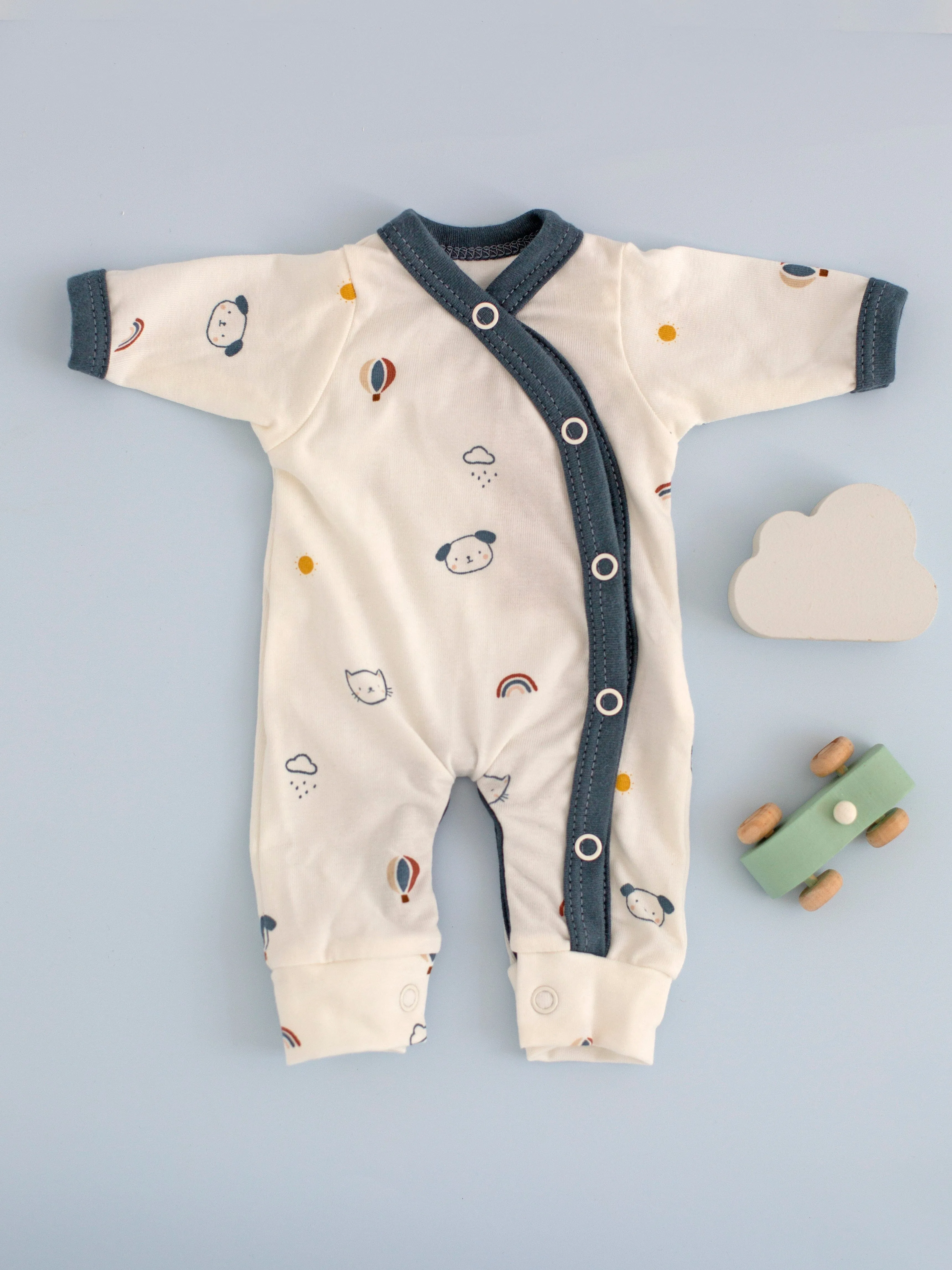 Pet Pals Gift Box - Sleepsuit, Toy, Muslin & Card