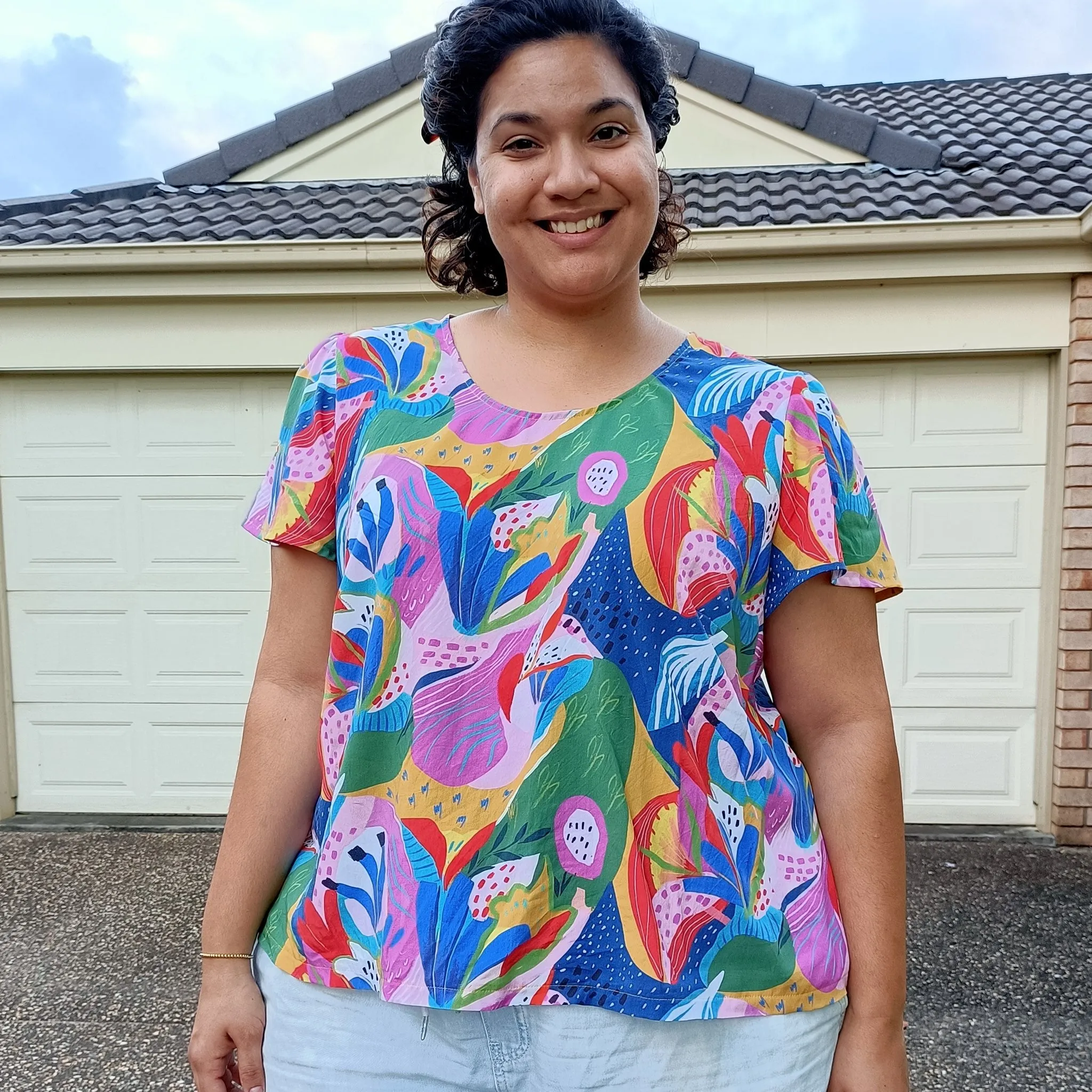 Scenic Top Sewing Pattern - Women's/Curved Fit