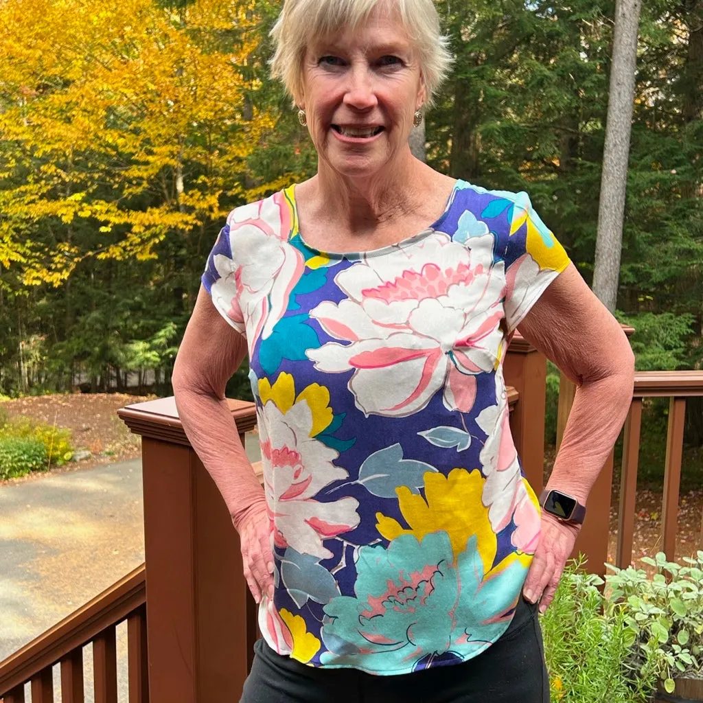 Scenic Top Sewing Pattern - Women's/Curved Fit