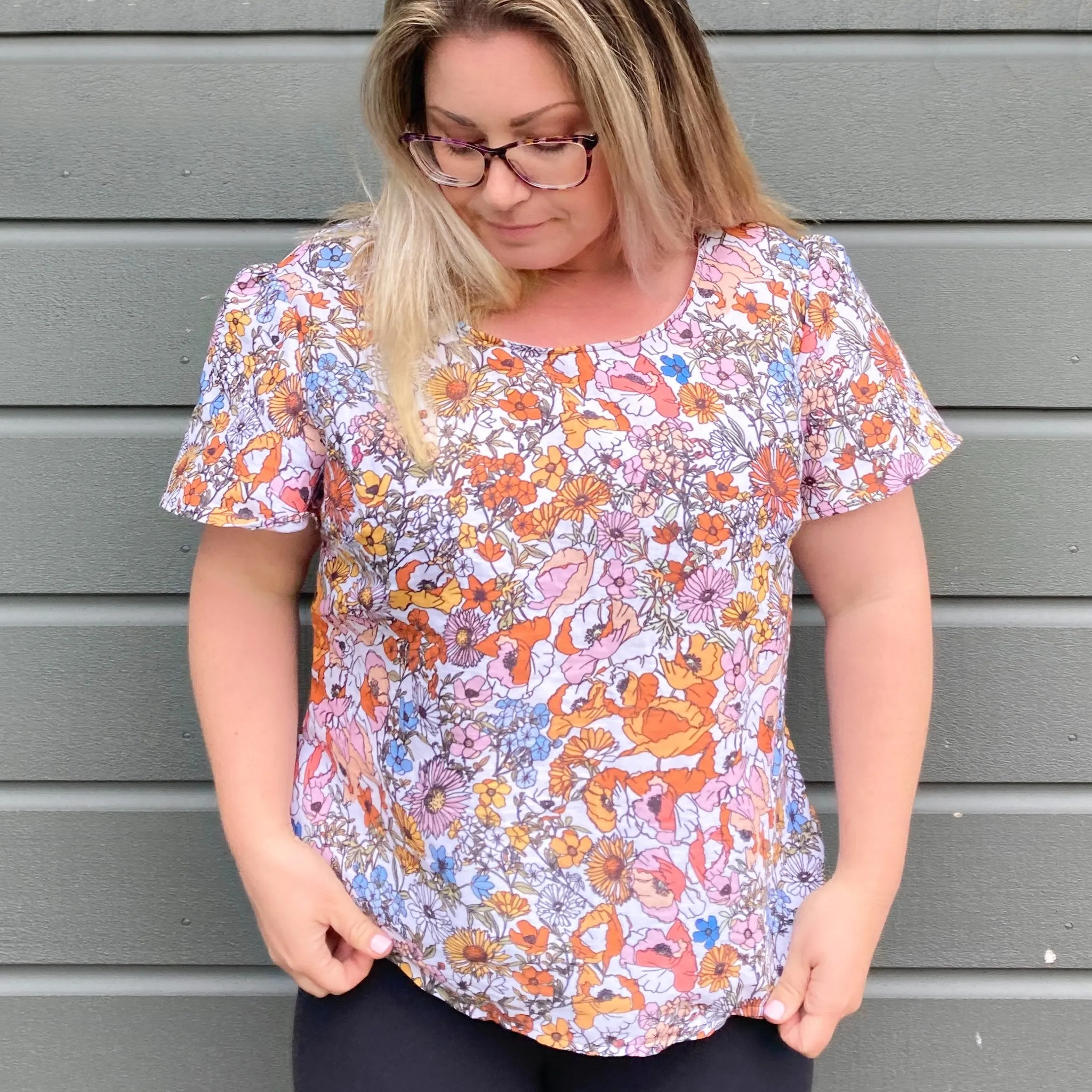 Scenic Top Sewing Pattern - Women's/Curved Fit
