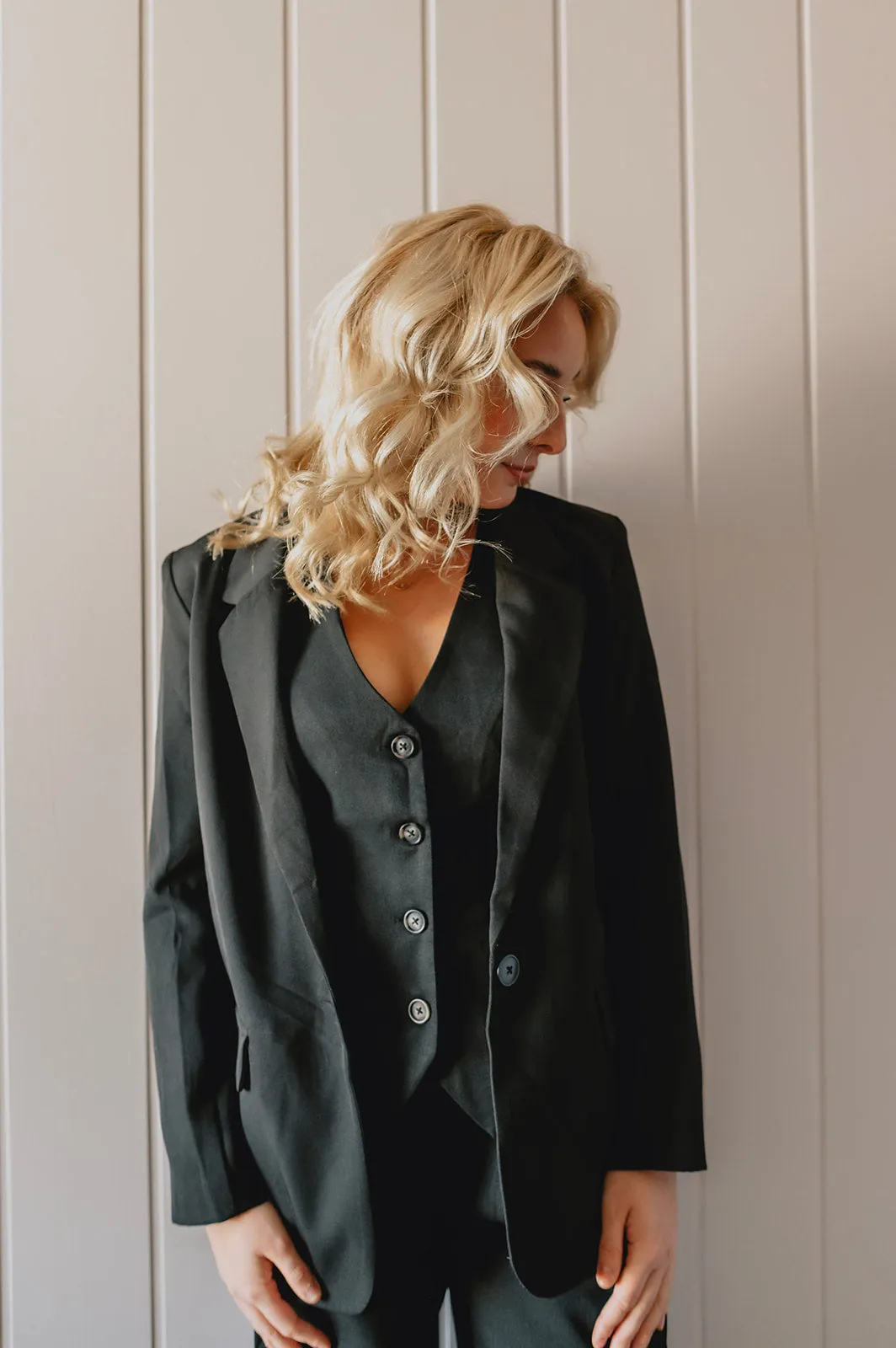 The Isabella Vest - Black