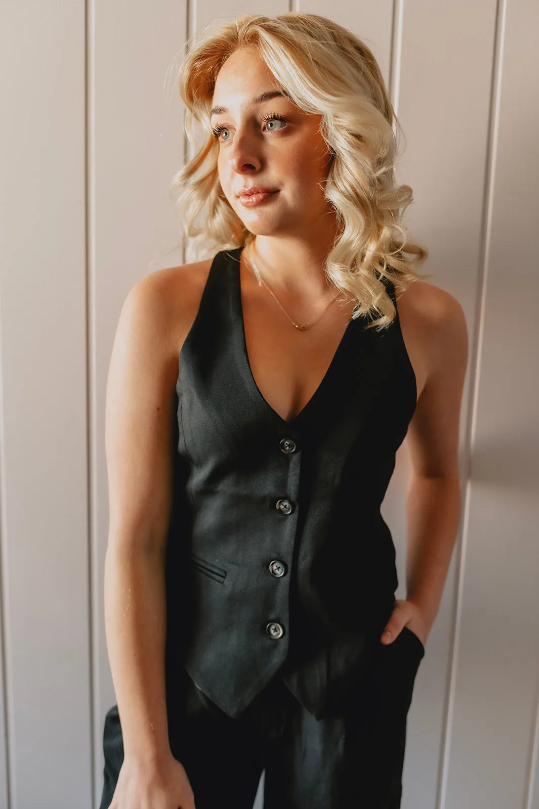 The Isabella Vest - Black