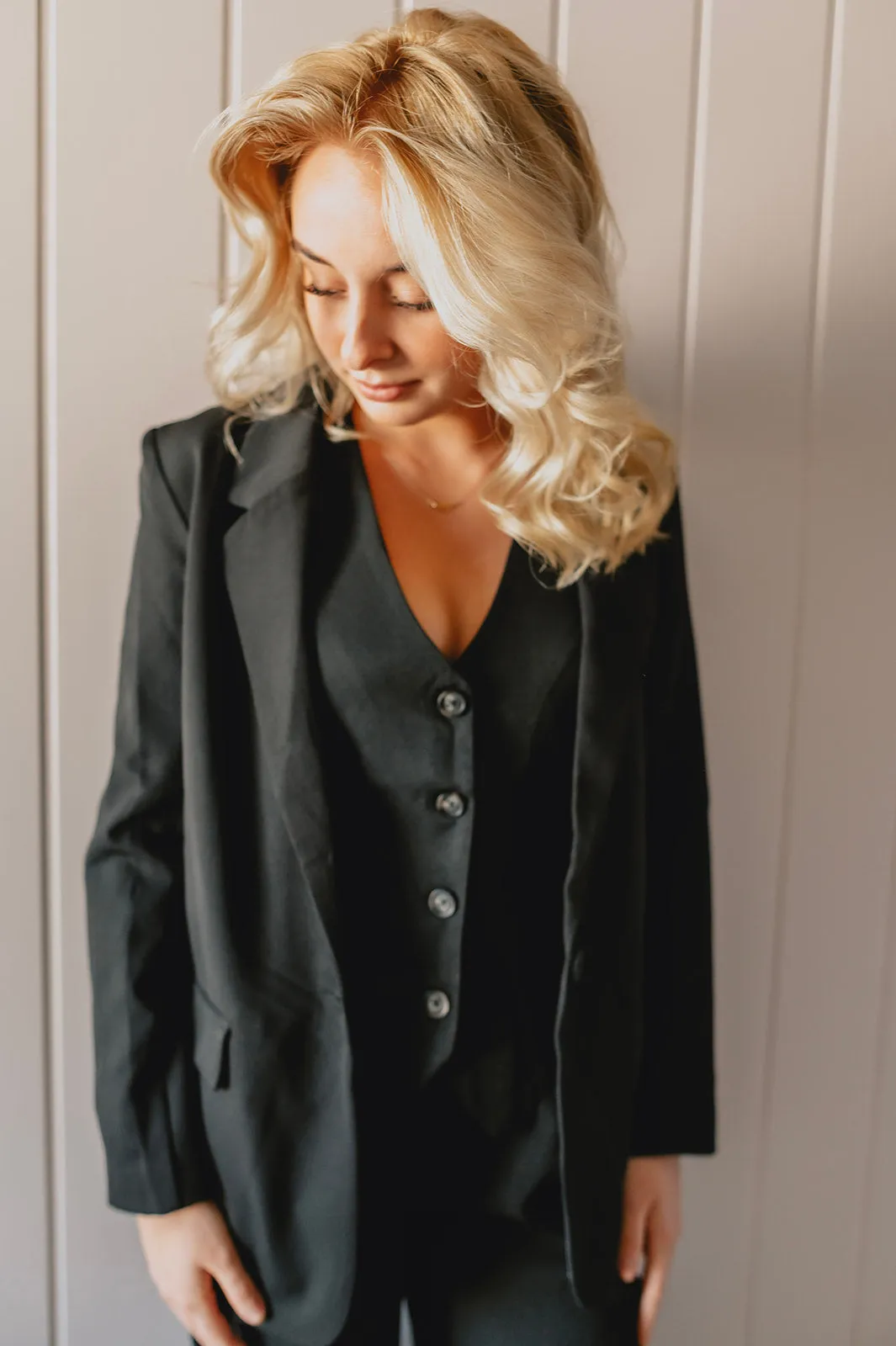 The Isabella Vest - Black