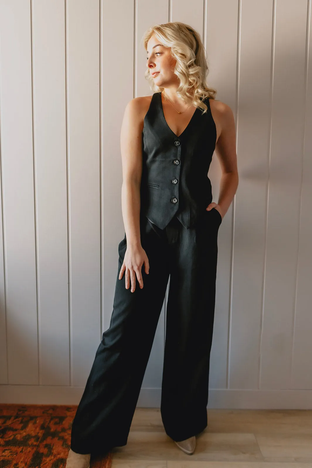 The Isabella Vest - Black