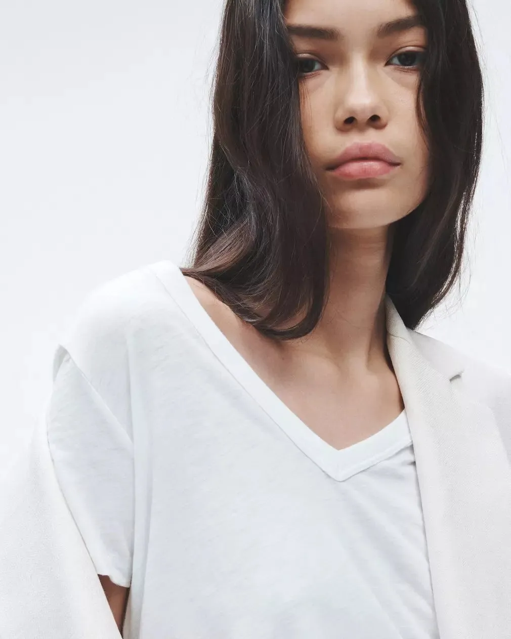 THE SLUB VEE IN BRIGHT WHITE