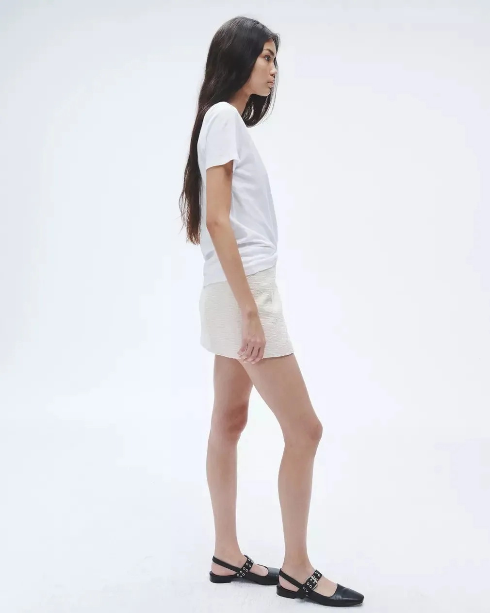 THE SLUB VEE IN BRIGHT WHITE