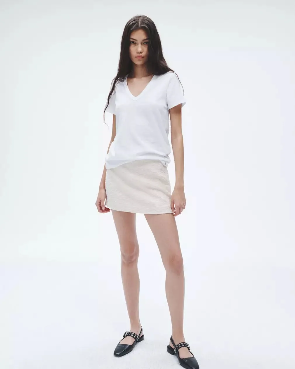 THE SLUB VEE IN BRIGHT WHITE